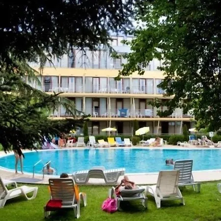 Koral Hotel 4*