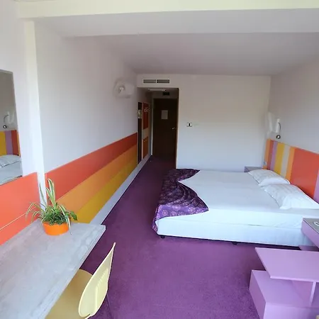 Szálloda Koral - Free Parking 4*