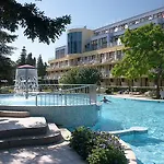 Koral سينتس قسطنطين وهيلينا