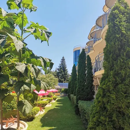 Koral Готель 4*